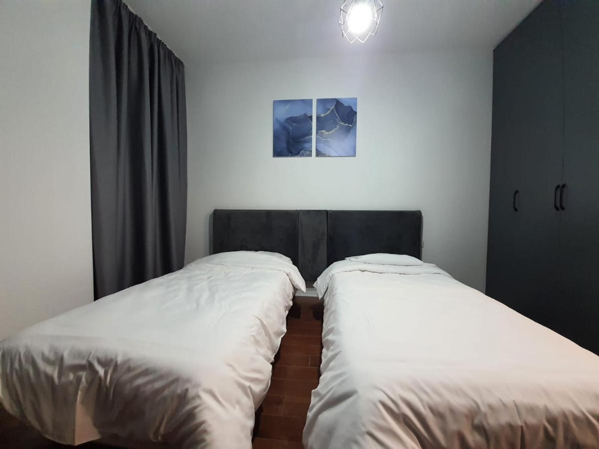 Modern Apartment Korca 3 Bagian luar foto